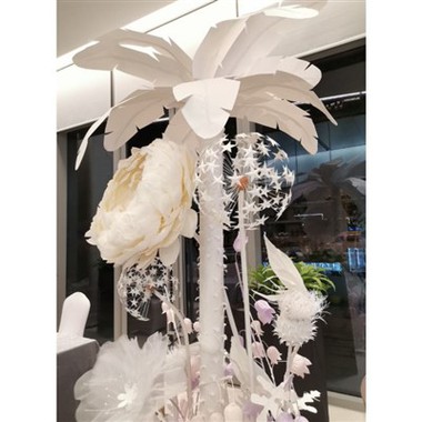 עץ קוקוס נייר גדול